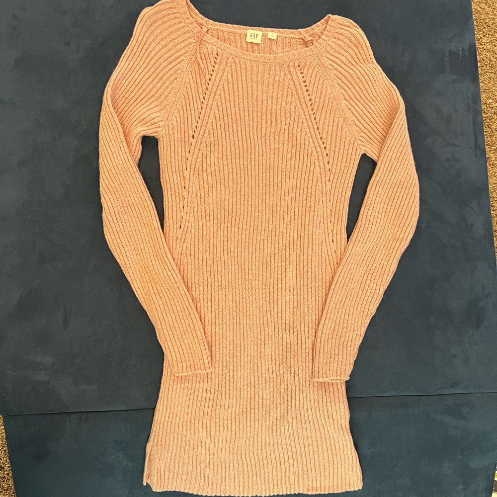 GAP Maternity Sweater size S